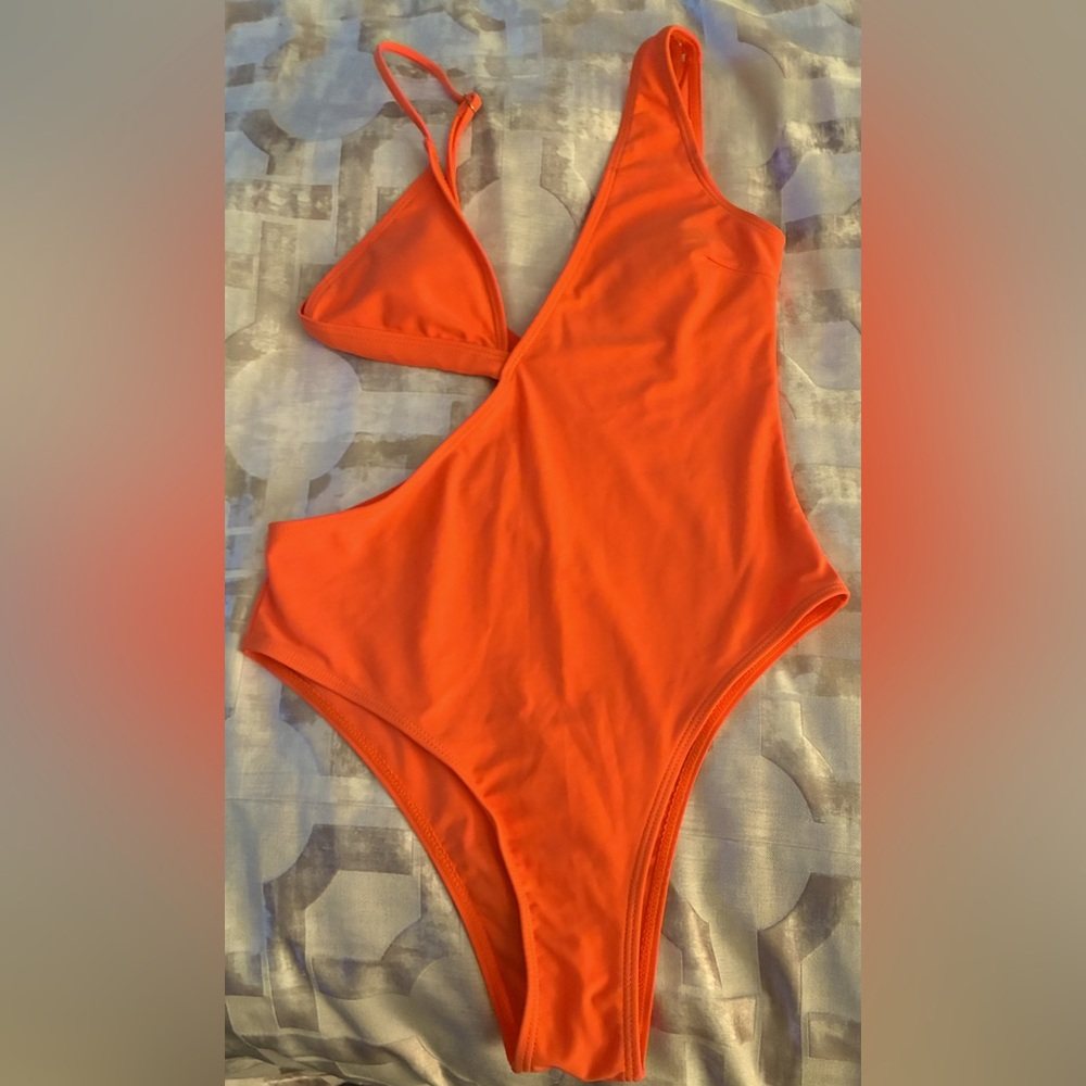 Like New Matte Collection Vibrant Orange One-Shoulder Swimsuit. Size Small